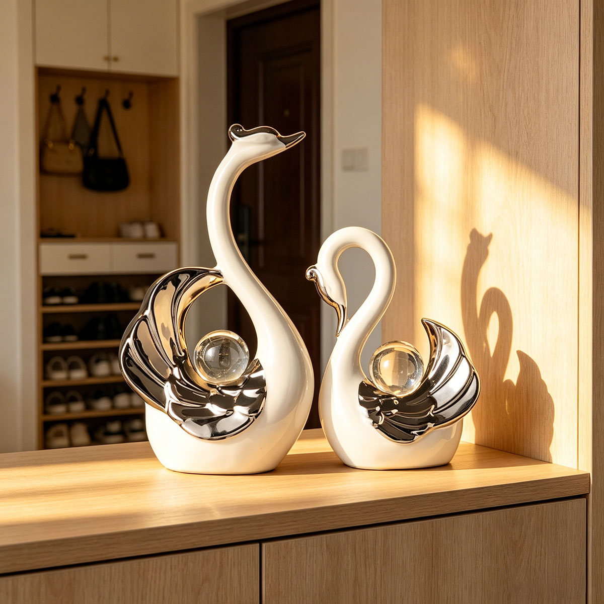 Keramisch paar zwanen ornament - Interior Design Apartment recensie en prijs